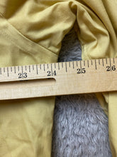 Load image into Gallery viewer, IZOD Shirt Adult Large 16.5 32/33 Yellow Silky Poplin Button Up Casual Dress Men