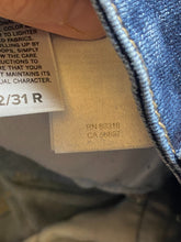 Load image into Gallery viewer, Lucky Brand Jeans Womens 12/31 (34x27) Blue Regular Fit Whiskered Tapered Denim