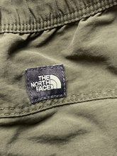Load image into Gallery viewer, The North Face Shorts Adult Large Cargo Pockets Utility Outdoor Workwear Mens