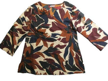 Load image into Gallery viewer, Amanda Blu Shirt Womens Medium AOP Flower Contrast Casual Blouse Pullover Ladies