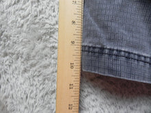 Load image into Gallery viewer, IZOD Shorts Adult 40 Cargo Pockets Outdoor Utility Baggy Workwear 10 Inseam Mens