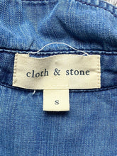Load image into Gallery viewer, Anthropologie Cloth & Stone Shirt Womens Small Blue Hi low Chambray Denim Tunic
