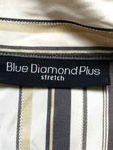 Load image into Gallery viewer, Blue Diamond Shirt Womens 1X Button Up Collared Blouse Stretch Plus Ladies