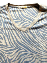 Load image into Gallery viewer, C&C California Sweater Womens Large Zebra Stripes V-Neck Spandex Stretch Ladies