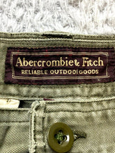 Load image into Gallery viewer, VTG Abercrombie & Fitch Shorts Adult 33 Army Green Cargo Outdoor Utility Mens