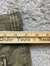 Load image into Gallery viewer, VTG Abercrombie & Fitch Shorts Adult 33 Army Green Cargo Outdoor Utility Mens