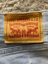Load image into Gallery viewer, Levis Jeans Womens Extra Large (40X27) Light Wash Straight Cut Workwear Ladies