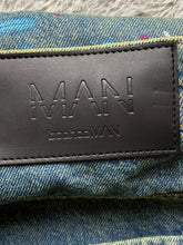 Load image into Gallery viewer, Boohoo Man Jeans Adult 32x30 Blue Denim Graffiti Button Fly Hip Hop Punk Y2K