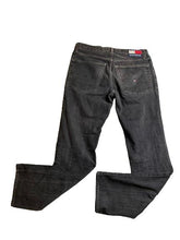Load image into Gallery viewer, VTG Tommy Hilfiger Jeans Adult 31x34 Black Denim Streetwear Skater Baggy Mens