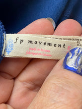 Load image into Gallery viewer, FP Movement Free People Leggings Womens Medium (29x23) Capri Cropped Stretch