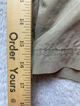 Load image into Gallery viewer, REI Pants Womens 12 (34.4x15.5) Khaki Cargo Capri Outdoor Hiking Nylon Ladies