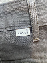 Load image into Gallery viewer, Levis Shorts Adult 30x9 Stone Gray Cargo Pockets Outdoor Workwear Baggy Mens