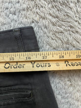 Load image into Gallery viewer, Levis Shorts Adult 30x9 Stone Gray Cargo Pockets Outdoor Workwear Baggy Mens