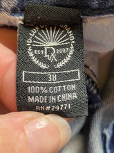 Load image into Gallery viewer, D-Lux Denim Shorts Adult 38 Zip Pockets Thrashed Acid Wash Bermuda Jeans Mens