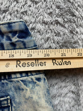 Load image into Gallery viewer, D-Lux Denim Shorts Adult 38 Zip Pockets Thrashed Acid Wash Bermuda Jeans Mens