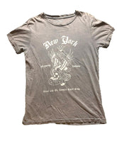 Load image into Gallery viewer, VTG Ed Hardy Shirt Adult Small Gray Fade New York City Tattoo Single Stitch Y2K