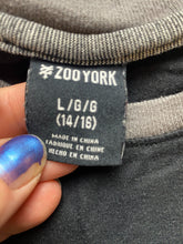 Load image into Gallery viewer, Zoo York Shirt Youth Large Black Gray Raglan Streetwear Skater Pullover Boys