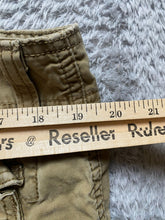 Load image into Gallery viewer, Levis Shorts Adult 38 Khaki Cargo Pockets Utility Workwear Outdoor Hiking Mens