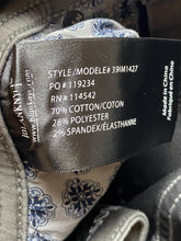 Load image into Gallery viewer, Blank NYC Jeans Adult 32x28 Gray Wooster Slim Fit Spandex Straight Leg Mens NWT