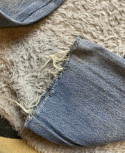 Load image into Gallery viewer, Levi's Jeans Womens 26x27.5 Blue Fade Straight Leg Distressed Thrashed Denim