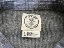 Load image into Gallery viewer, Voyager Shirt Adult Large Blue Gray Button Up Flap Pockets Flannel USA Mens