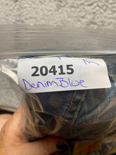 Load image into Gallery viewer, Levis 550 Jeans Adult 40x30 Denim Blue Straight Leg Relaxed Fit Streetwear Mens