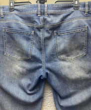 Load image into Gallery viewer, Chicos Jeans Womens 3 (42x30.5) Blue Denim Platinum Spandex Stretch Straight Leg