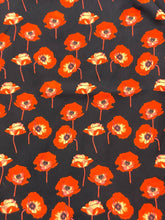 Load image into Gallery viewer, CAbi Shirt Womens Medium Black Vermillion AOP Flanders Poppy Boxy Split Boho