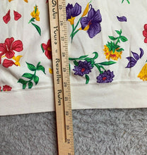 Load image into Gallery viewer, Cathy Daniels 2 Piece Set Womens Large AOP Flower Polo Shirt & Shorts Outfit