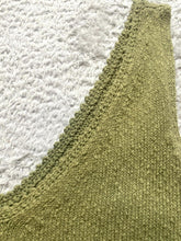 Load image into Gallery viewer, Tommy Bahama Shirt Womens Medium Green Knitted Tank Blouse V-Neck Casual Ladies