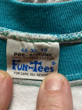 Load image into Gallery viewer, VTG Short Course Shirt Adult Extra Large Single Stitch Bentley Funny Raglan 80s