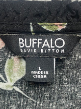 Load image into Gallery viewer, Buffalo David Bitton Shirt Womens Large Black AOP Flower Tank Blouse Viscose