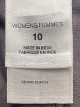 Load image into Gallery viewer, The North Face Pants Womens 10 (34x30) Cargo Pockets Outdoor Hiking A5 Series