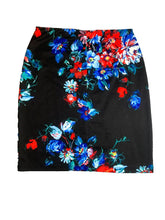 Load image into Gallery viewer, Betsey Johnson Skirt Womens Large (32x22) Black Colorful AOP Flower Pencil Boho