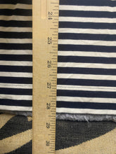 Load image into Gallery viewer, Duluth Trading Co Sweater Womens Extra Small Spandex Stretch Oversized Tunic