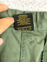 Load image into Gallery viewer, Propper Shorts Adult Medium 36x10 Green Cargo Pockets Ripstop Outdoor Mens