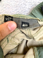 Load image into Gallery viewer, REI Pants Adult Extra Large (38x29) Tan Convertible Hiking Outdoor UPF 50+ Mens