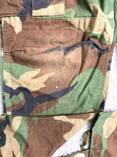 Load image into Gallery viewer, US Army Pants Adult Medium 35x29 Woodland Camo Cargo Combat Baggy Military Mens