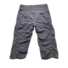 Load image into Gallery viewer, Lululemon Pants Womens 33x18 Gray Dance Studio Activewear Crop Capri Stretch