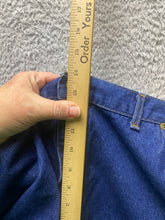 Load image into Gallery viewer, CHIC Jeans Womens 26 Blue Denim Embroidered Logo Flat Front Casual USA Made Lady