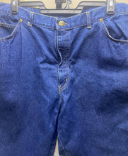 Load image into Gallery viewer, CHIC Jeans Womens 26 Blue Denim Embroidered Logo Flat Front Casual USA Made Lady