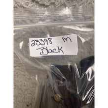 Load image into Gallery viewer, Benjamin Black Shorts Adult 30 Cargo Black Snaps Pockets Casual Outdoor