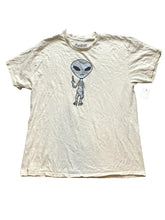Load image into Gallery viewer, Alien Shirt Adult Large Beige Attitude UFO Finger Funny Humor Spencer's Mens