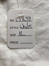 Load image into Gallery viewer, Charlotte Hornets Shirt Adult Extra Large White Center Logo Basketball NBA Mens