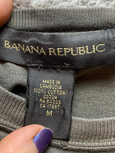 Load image into Gallery viewer, Banana Republic Shirt Adult Medium Clay Lizard Globe Crewneck Classic Mens
