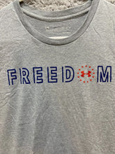 Load image into Gallery viewer, Under Armour Shirt Adult Medium Gray USA Freedom Flag Streetwear Pullover Mens