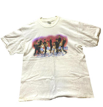 Load image into Gallery viewer, VTG Stars On Ice Shirt Adult Extra Large Ivory 2001 Signature Streetwear Mens