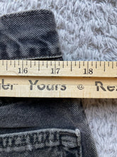 Load image into Gallery viewer, VTG Levis 505 Jeans Adult 36x30 Black Fade Straight Leg Baggy Denim 90s Mens