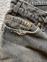 Load image into Gallery viewer, VTG Levis 505 Jeans Adult 36x30 Black Fade Straight Leg Baggy Denim 90s Mens