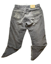 Load image into Gallery viewer, VTG Levis 505 Jeans Adult 36x30 Black Fade Straight Leg Baggy Denim 90s Mens